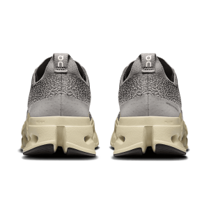 On Cloudsurfer Max Tenis en Asfalto